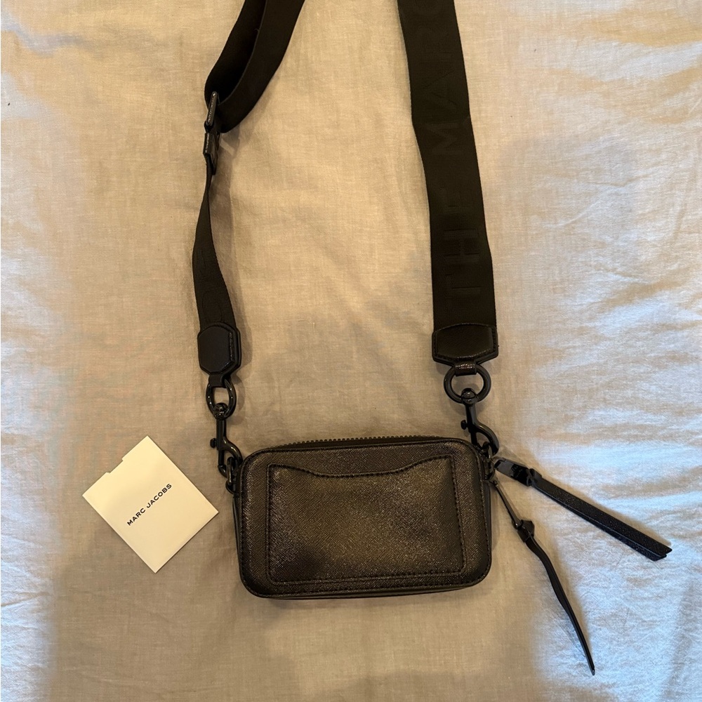 Marc Jacob’s Camera Bag - Picture 7 of 8